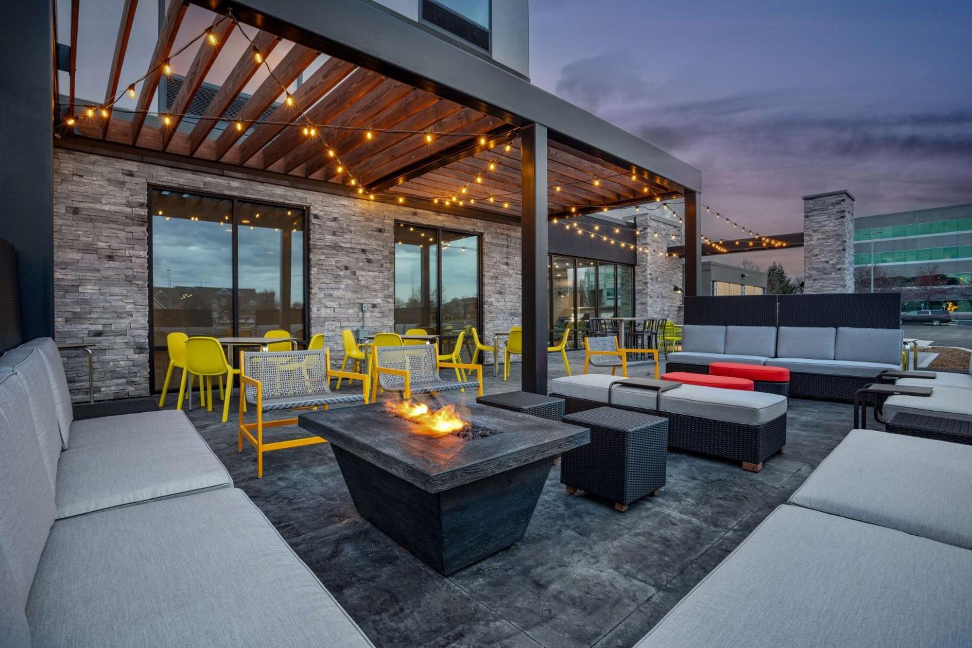 Home2 Suites By Hilton Indianapolis North At Intech Park Buitenkant foto